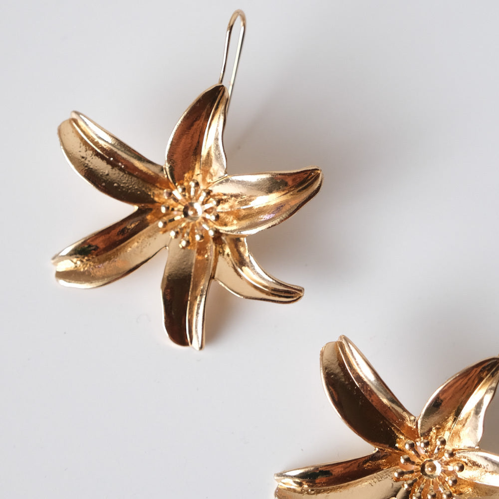 【ピアス】ブライダルピアス アンティークフラワーピアス ゴールド q16 【結婚式 ピアス イヤリング】