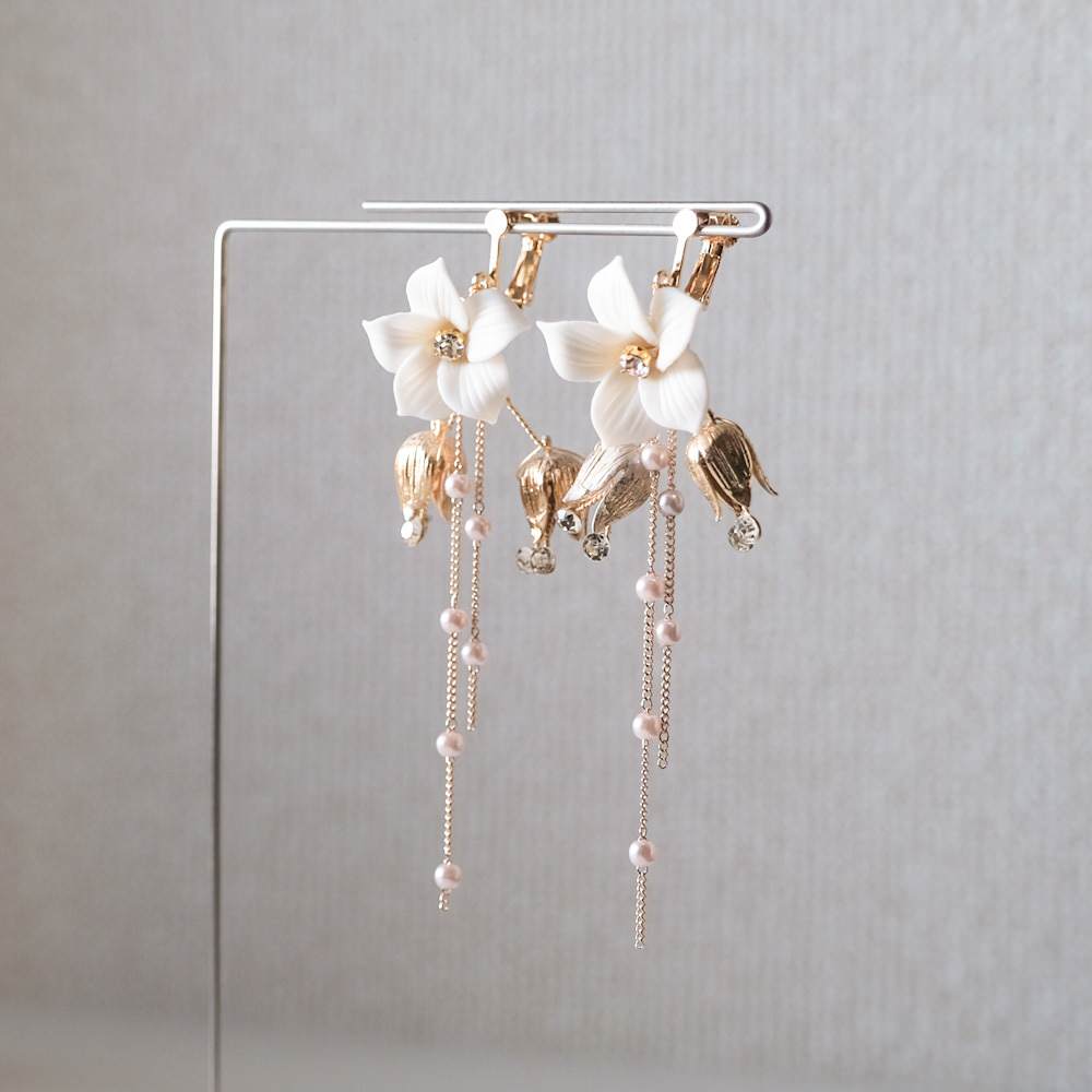 【ピアス】ブライダルピアス アンティークピアス 小枝ピアス ゴールド q17 【結婚式 ピアス イヤリング】