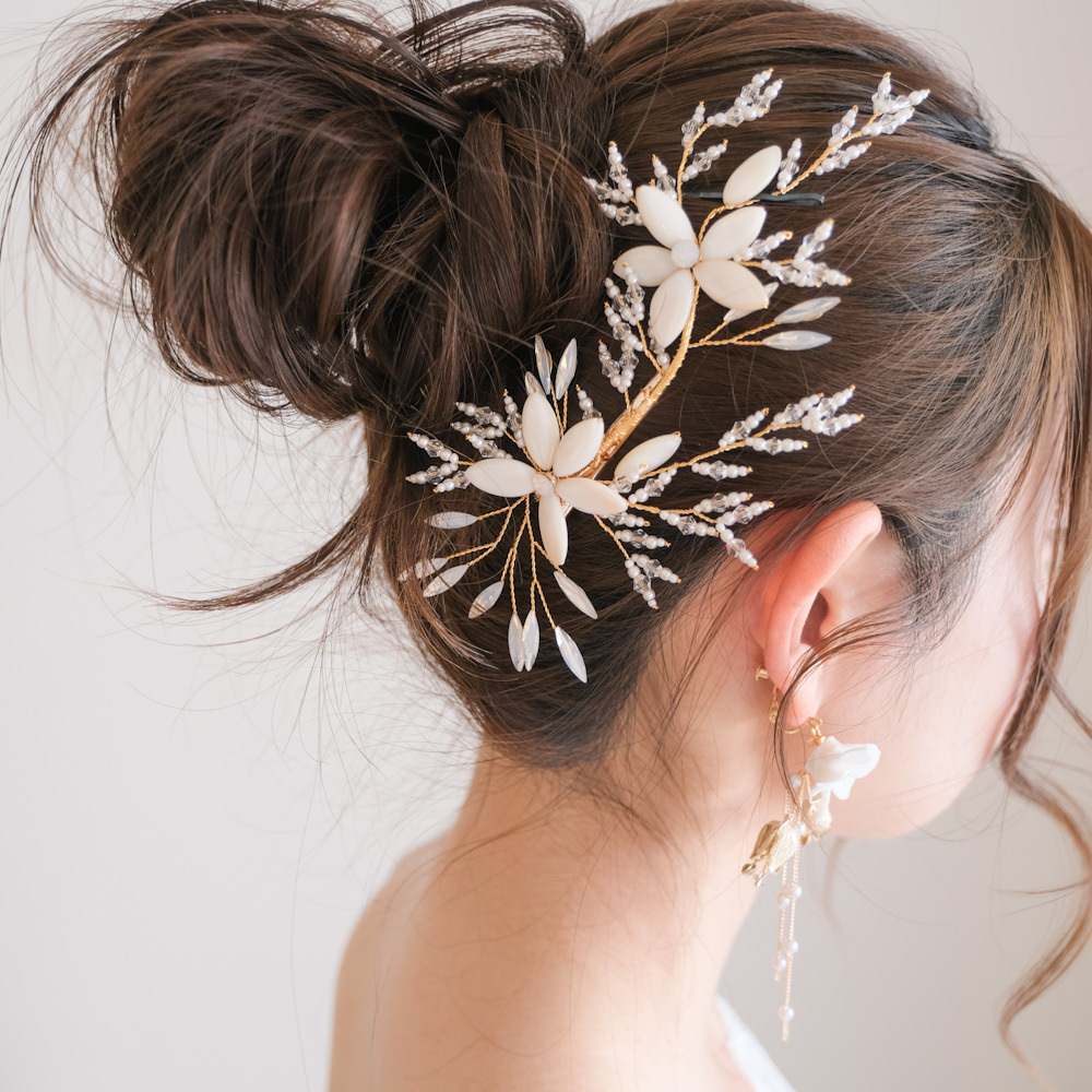 ブライダルヘッドドレス フラワー ビーズ クリップ ゴールド q24 【結婚式 ヘアアクセサリー】