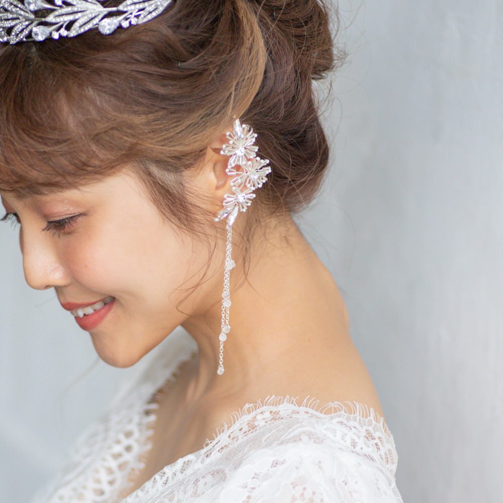 【イヤリング】ブライダルイヤリング イヤーカフ ラインイヤリング シルバー r8 【結婚式 ピアス イヤリング】