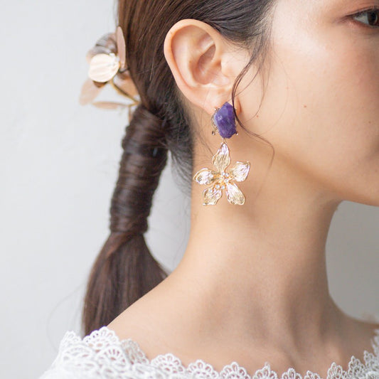 【ピアス】ブライダルピアス アンティークフラワーピアス パープル ゴールド r13 【結婚式 ピアス イヤリング】