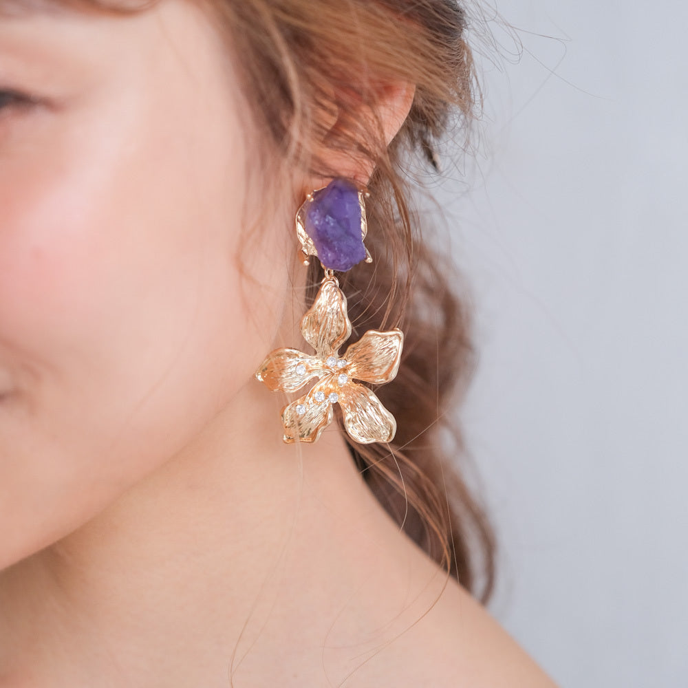 【ピアス】ブライダルピアス アンティークフラワーピアス パープル ゴールド r13 【結婚式 ピアス イヤリング】