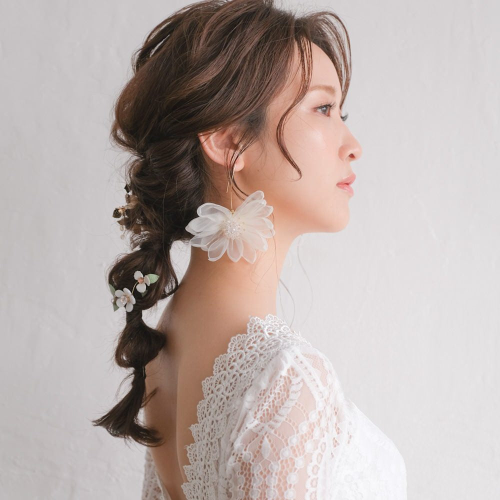 【ピアス】ブライダルピアス フラワーレース ビーズ ホワイト r14 【結婚式 ピアス イヤリング】