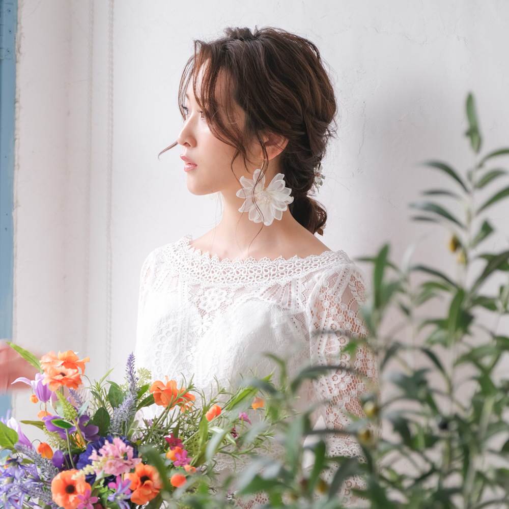 【ピアス】ブライダルピアス フラワーレース ビーズ ホワイト r14 【結婚式 ピアス イヤリング】