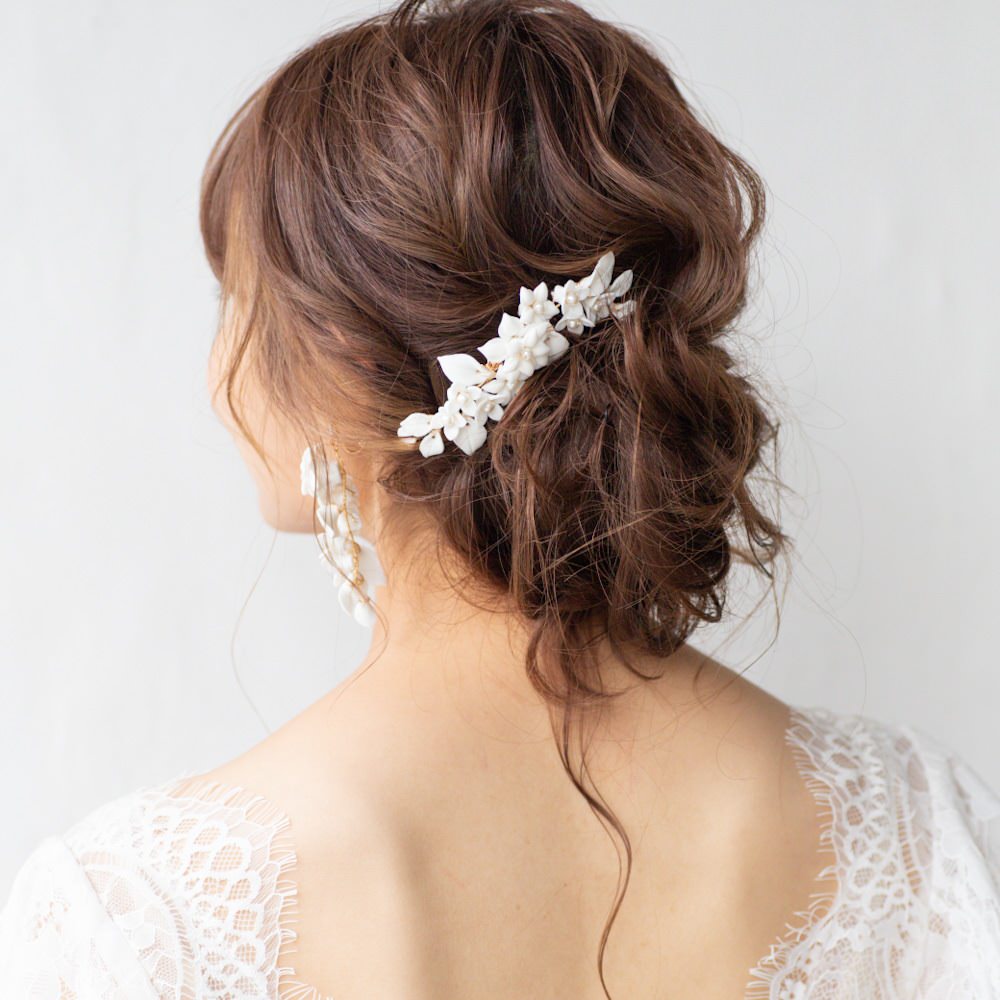 ブライダルヘッドドレス ホワイトフラワー ボンネ ゴールド r17 【結婚式 ヘアアクセサリー】
