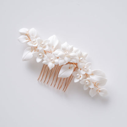 ブライダルヘッドドレス ホワイトフラワー ボンネ ゴールド r17 【結婚式 ヘアアクセサリー】