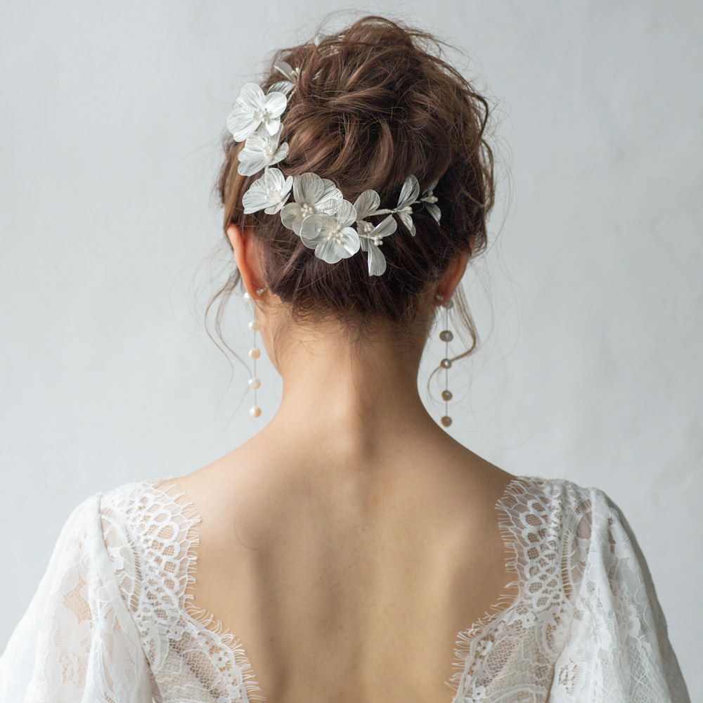 小枝カチューシャ ブライダルヘッドドレス シルバーフラワー r21 【結婚式 ヘアアクセサリー】