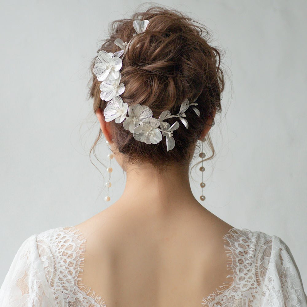 小枝カチューシャ ブライダルヘッドドレス シルバーフラワー r21 【結婚式 ヘアアクセサリー】