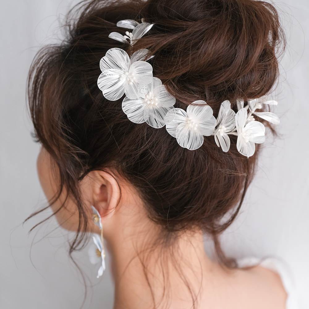 小枝カチューシャ ブライダルヘッドドレス シルバーフラワー r21 【結婚式 ヘアアクセサリー】