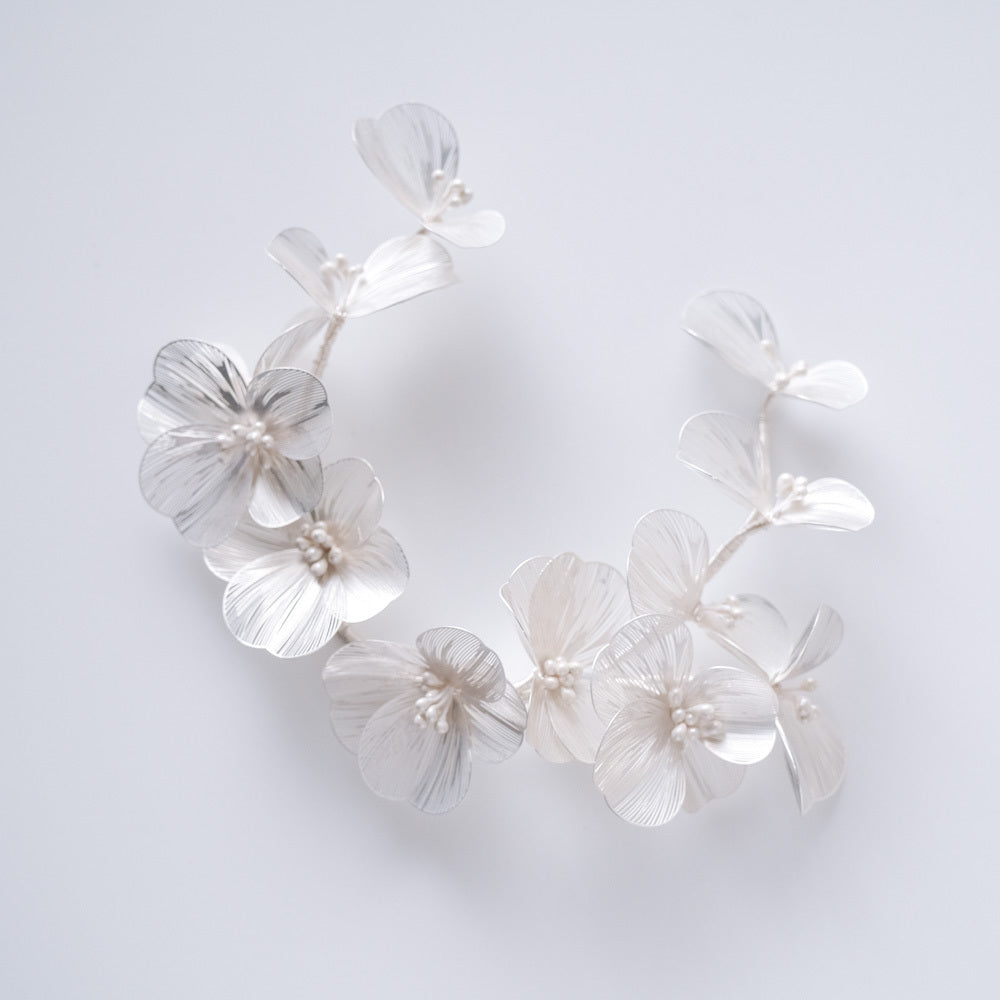 小枝カチューシャ ブライダルヘッドドレス シルバーフラワー r21 【結婚式 ヘアアクセサリー】