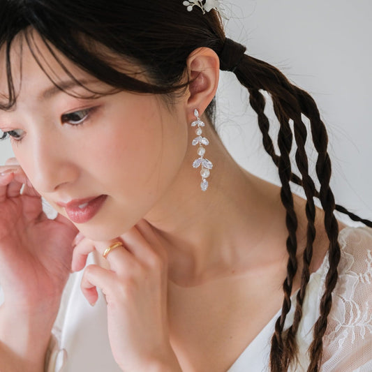 【ピアス】ブライダル ジルコニア パール リーフ シルバー v3【結婚式 ピアス イヤリング】