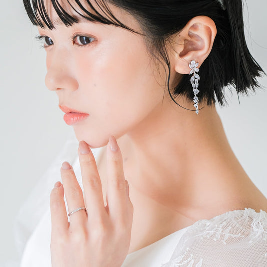【ピアス】ジルコニア ビジュー ブライダル シルバー v21【結婚式 ピアス イヤリング】