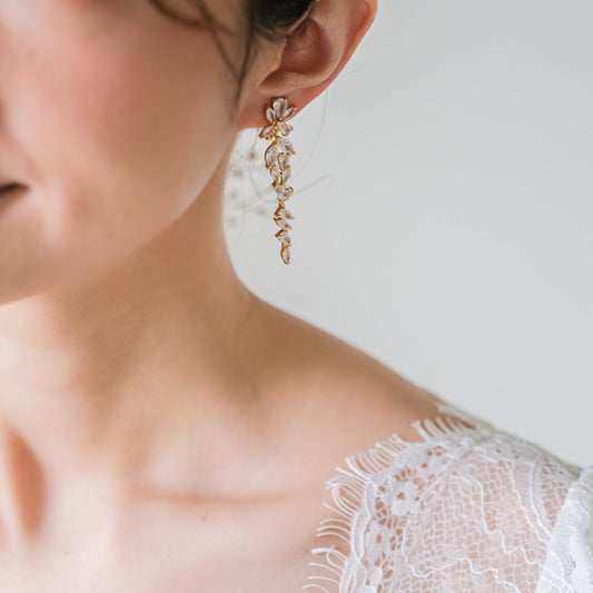 【ピアス】ジルコニア ビジュー ブライダル ゴールド v22【結婚式 ピアス イヤリング】