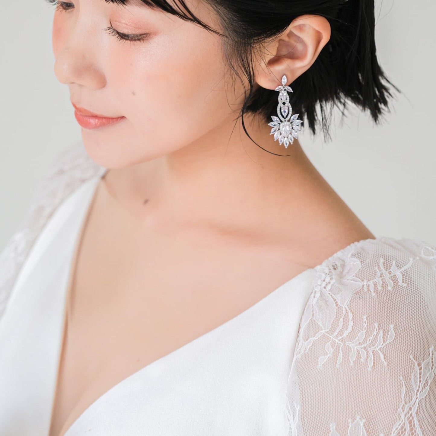 【イヤリング】ジルコニア ビジュー ブライダル シルバー v31【結婚式 ピアス イヤリング】