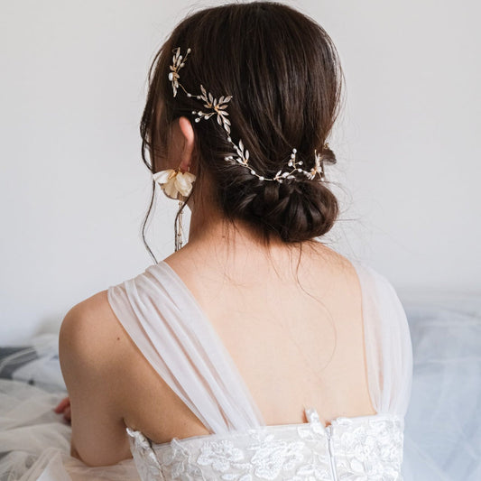 【ヘッドドレス】ブライダルヘッドドレス小枝カチューシャパールリーフゴールドv59【結婚式 ヘアアクセサリー】