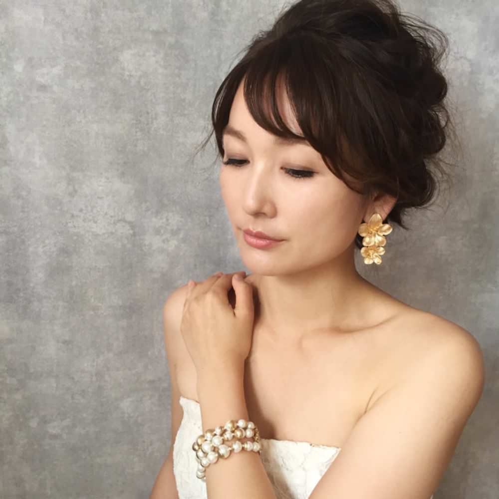 【ピアス・イヤリング】mat gold フラワーピアス/ブライダルアクセサリー 【結婚式 ピアス イヤリング】