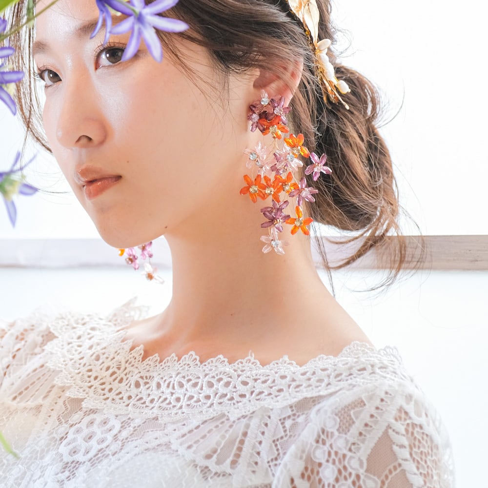 【ピアス】ブライダルピアス ビーズフラワー 紫オレンジ s1 【結婚式 ピアス イヤリング】