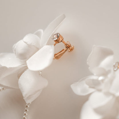 【イヤリング】ブライダルイヤリング パール ホワイトフラワー s4 【結婚式 ピアス イヤリング】