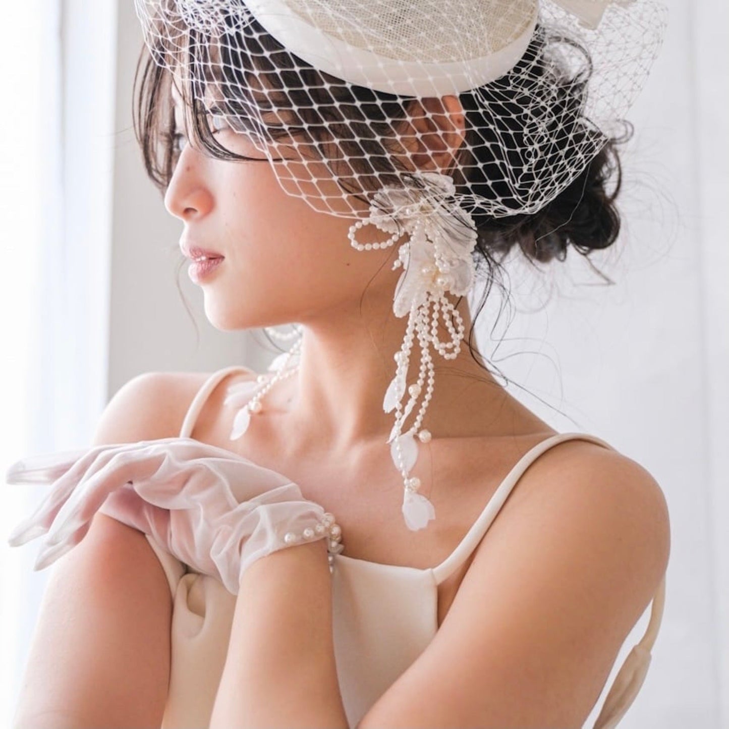 【イヤリング】ブライダルイヤリング パール ホワイトフラワー s5 【結婚式 ピアス イヤリング】