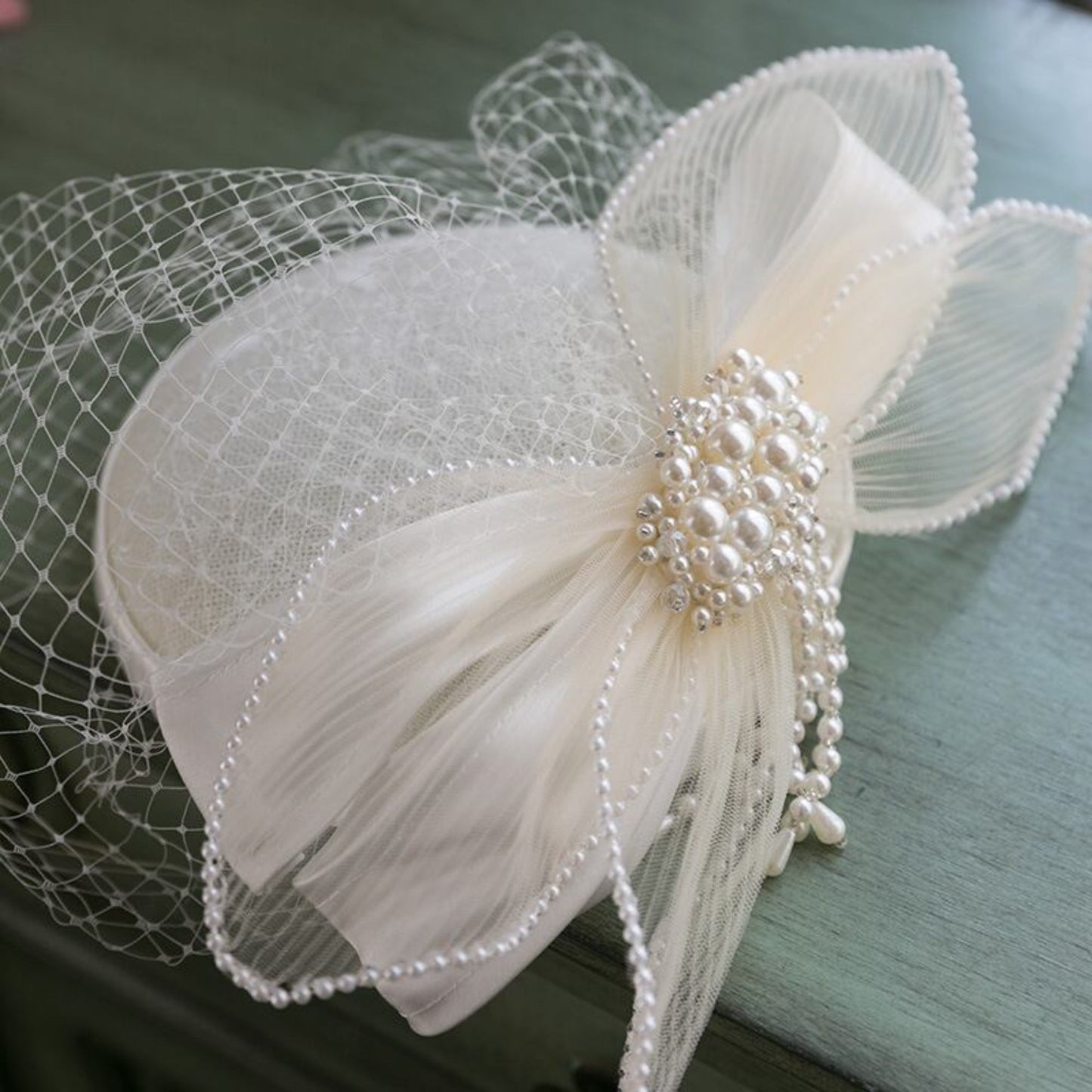 ブライダルハット トークハット トーク帽 オフホワイト s7 【結婚式 ヘアアクセサリー】