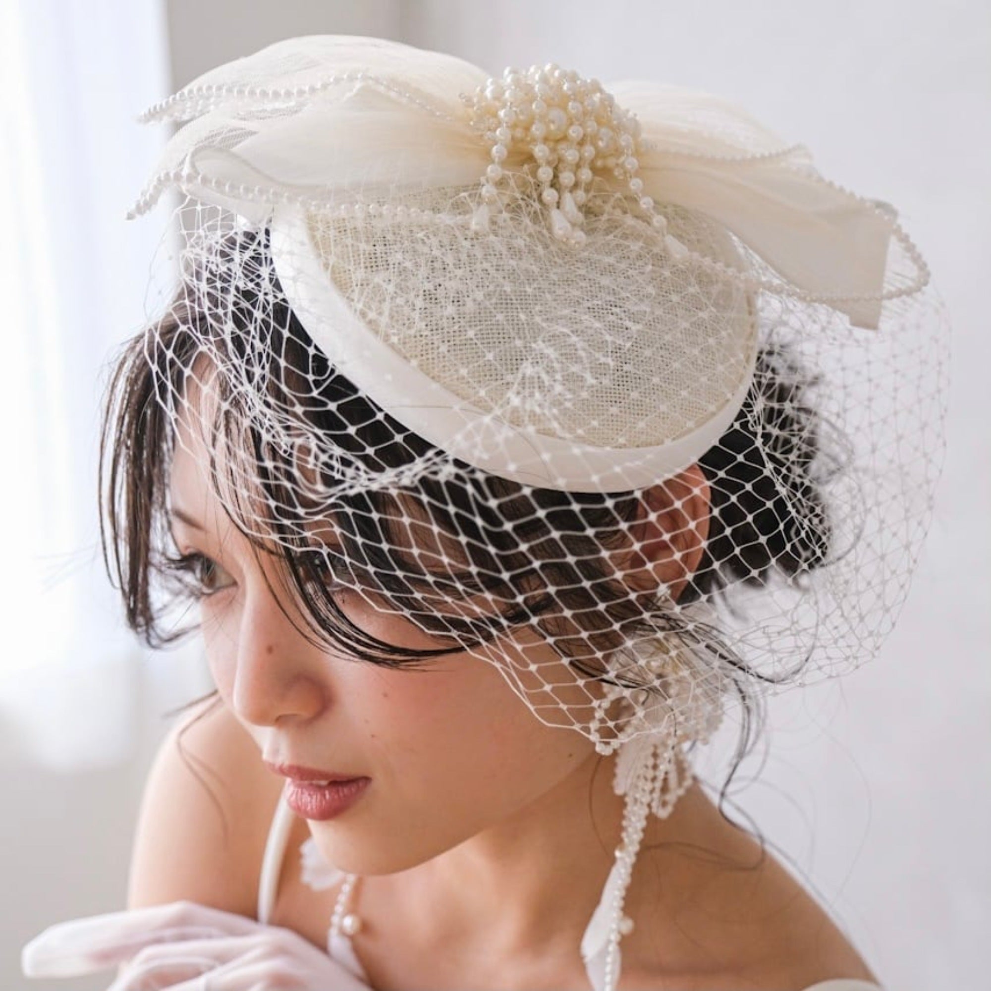 ブライダル帽子 ブライダルハット トークハット トーク帽 オフホワイト s7 【結婚式