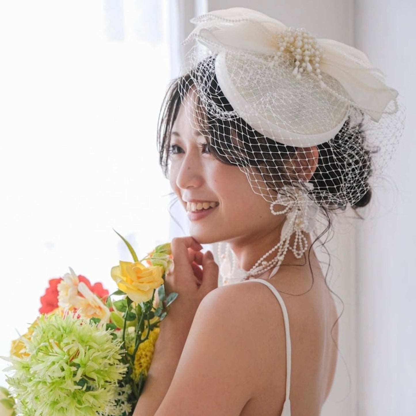 ブライダルハット トークハット トーク帽 オフホワイト s7 【結婚式 ヘアアクセサリー】