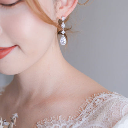 【イヤリング】ジルコニア ビジュー ウェディング ブライダルイヤリング s17 【結婚式 ピアス イヤリング】