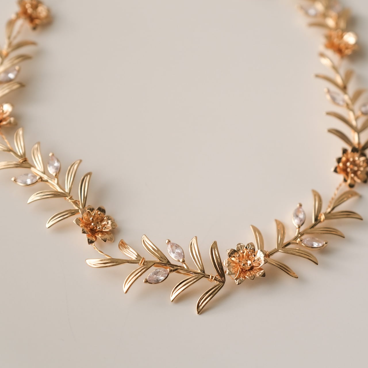 小枝カチューシャ ブライダルヘッドドレス ナチュラルリーフ ゴールド t1 【結婚式 ヘアアクセサリー】