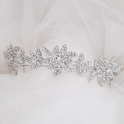 ティアラ ビジュー ブライダルヘッドドレス シルバー t5 【結婚式 ヘアアクセサリー】