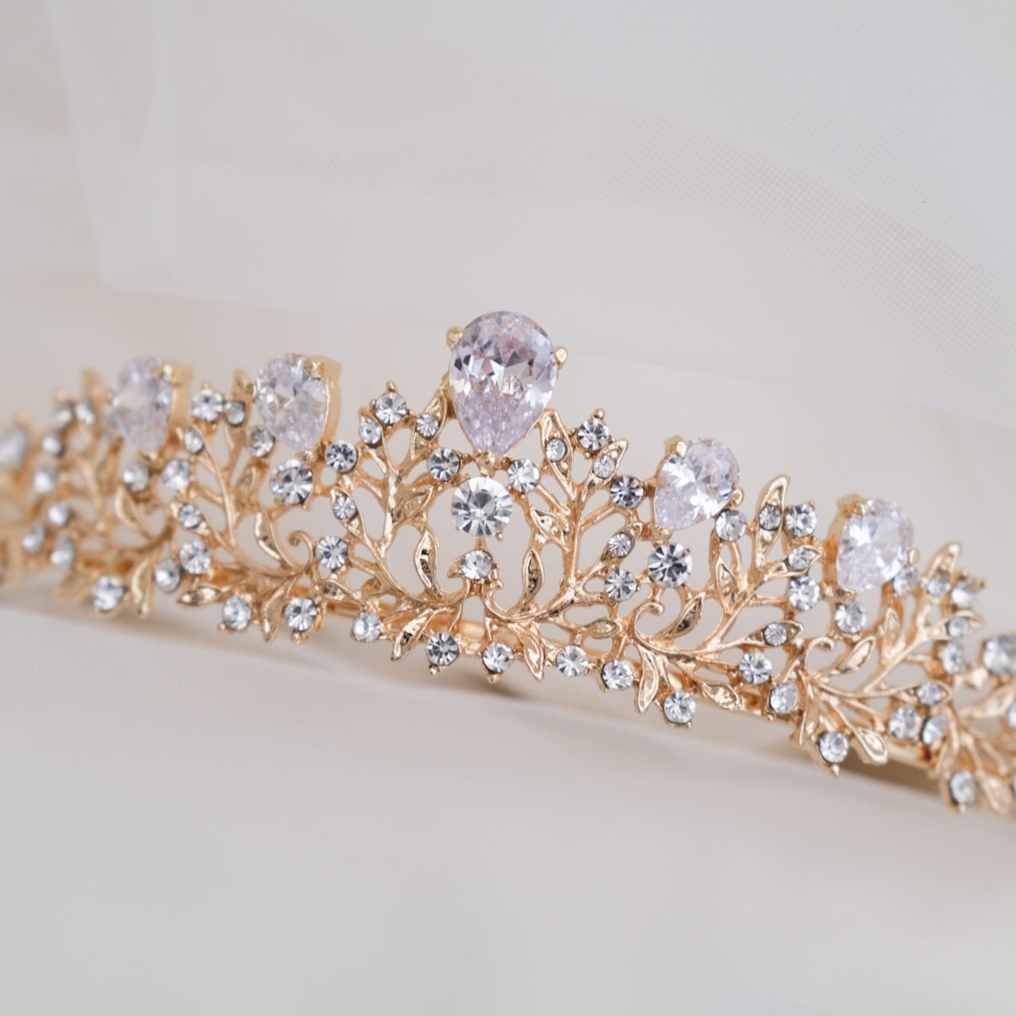 ティアラ ビジュー ブライダルヘッドドレス ゴールド t7 【結婚式 ヘア