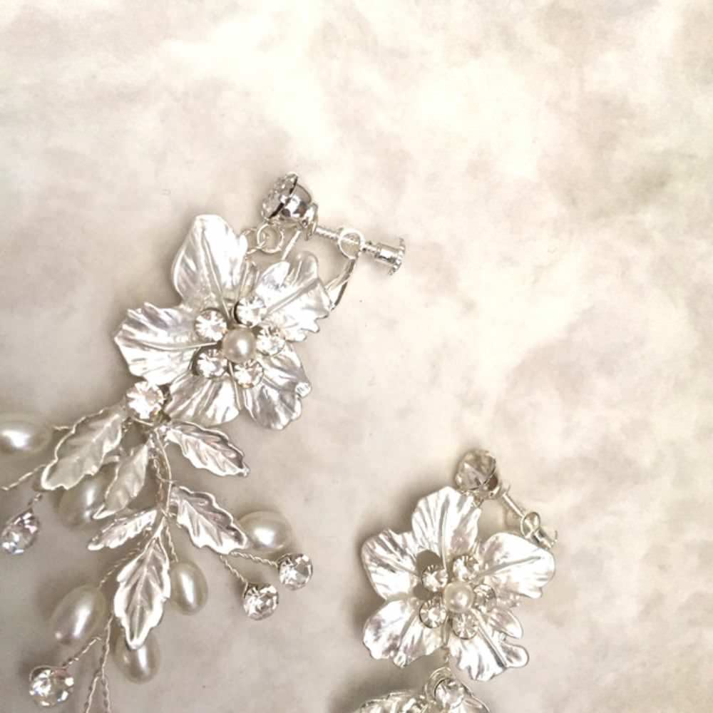 【ピアス・イヤリング】Natural Wedding ブライダルイヤリング 【結婚式 ピアス イヤリング】