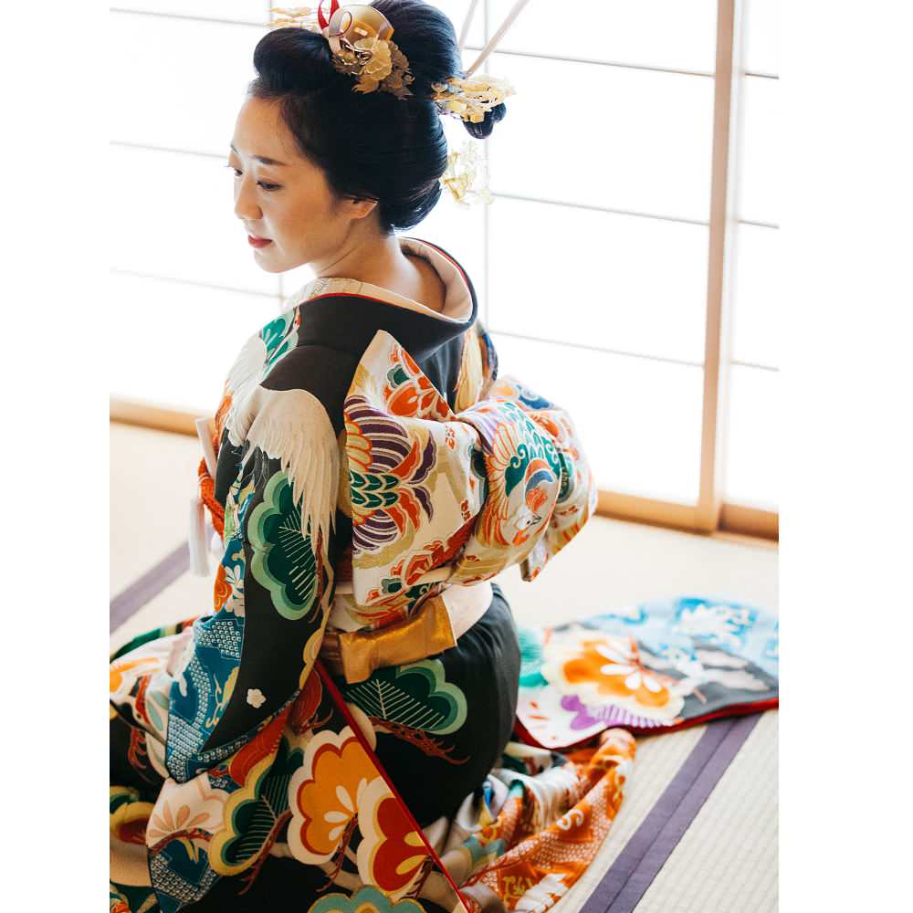 アンティーク振袖 黒地/菱紋に松と鶴 【結婚式 和装 引き振袖 レンタル】