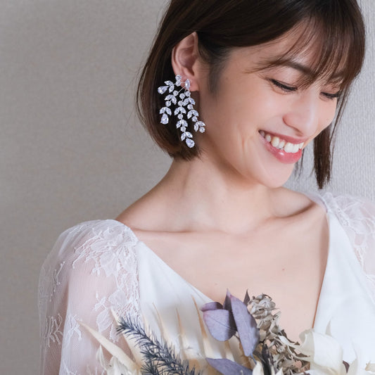 【ピアス】ジルコニア ウィング ウェディング ブライダルピアス シルバー t13 【結婚式 ピアス イヤリング】