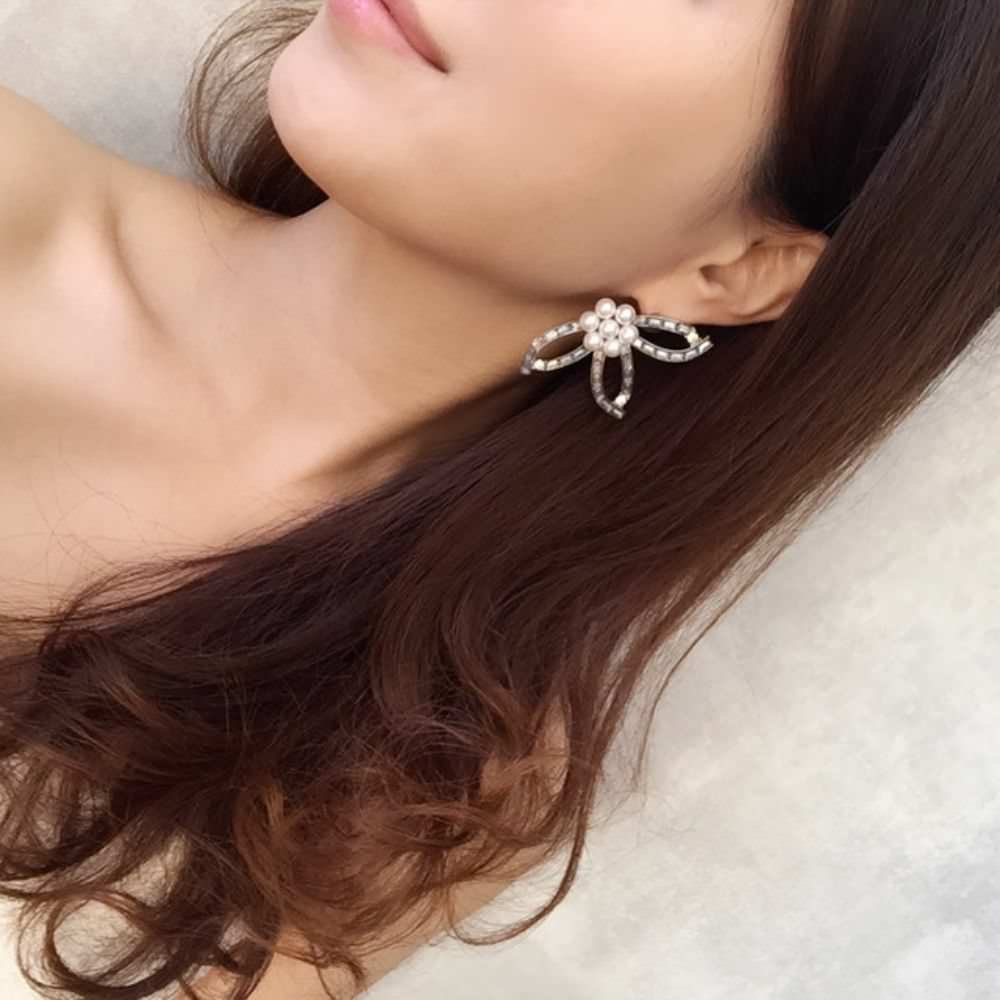 【ピアス・イヤリング】pearl flower フラワーピアス/ブライダルアクセサリー 【結婚式 ピアス イヤリング】