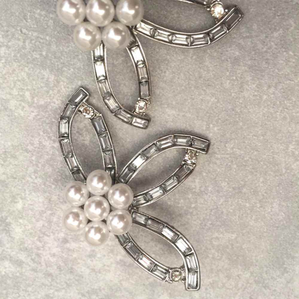 【ピアス・イヤリング】pearl flower フラワーピアス/ブライダルアクセサリー 【結婚式 ピアス イヤリング】