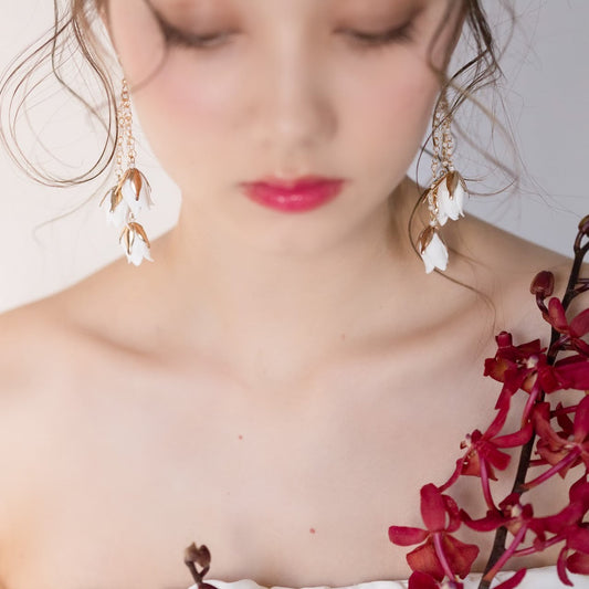 【ピアス】ブライダルピアス ホワイト ゴールド つぼみ u6 【結婚式 ピアス イヤリング】