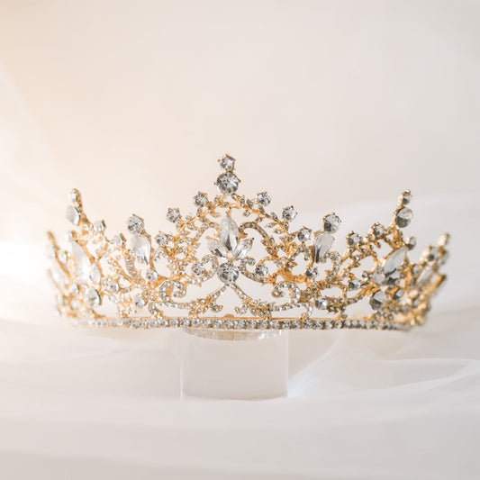 【ヘッドドレス】ティアラ ビジュー ブライダルヘッドドレス ゴールド u50 【結婚式 ヘアアクセサリー】