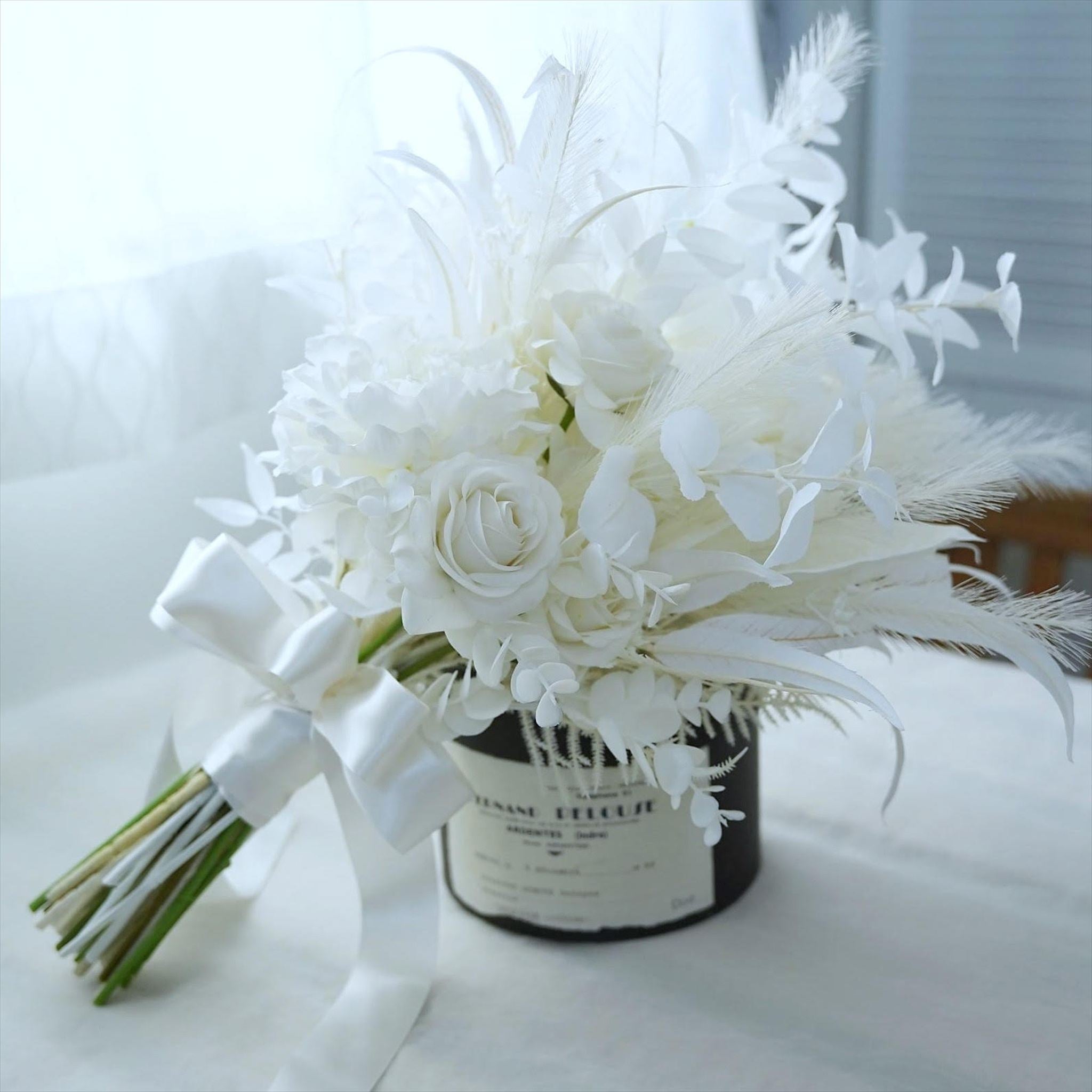 ホワイトリーフのブーケ【結婚式 フワラー アーティフィシャルフラワー