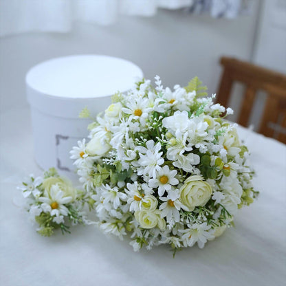 白い小花のナチュラルブーケ