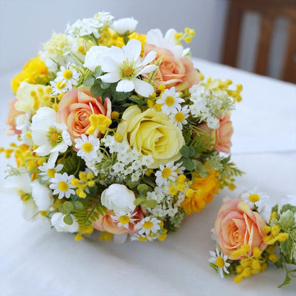 黄色のお花とコスモスのブーケ