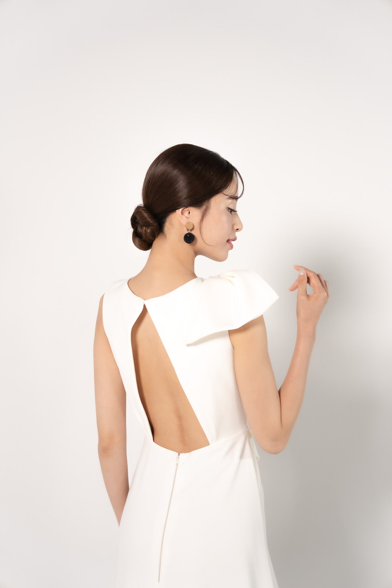 Jia ジア【ウェディングドレス レンタル】韓国ドレス/LEMERE スレンダーライン【結婚式】