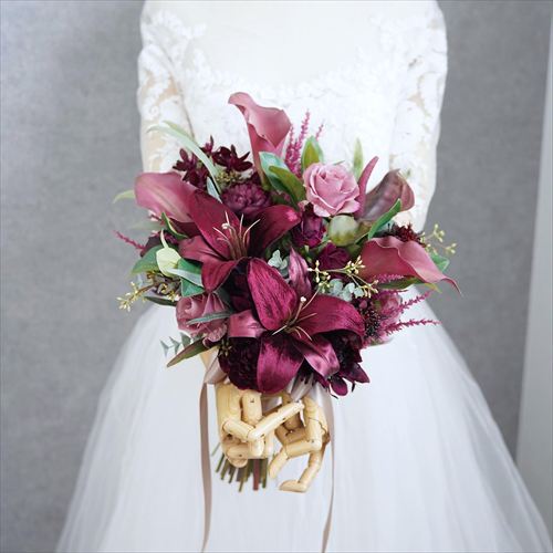 ワインレッドとモーブピンクのブーケ【結婚式　フワラー　アーティフィシャルフラワー　ブーケ　ブートニア】