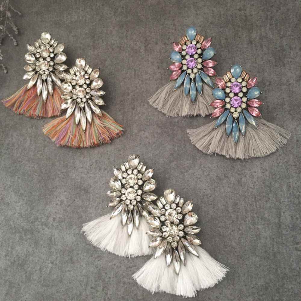 【ピアス・イヤリング】furifuri フリンジピアス/ブライダルアクセサリー 【結婚式 ピアス イヤリング】