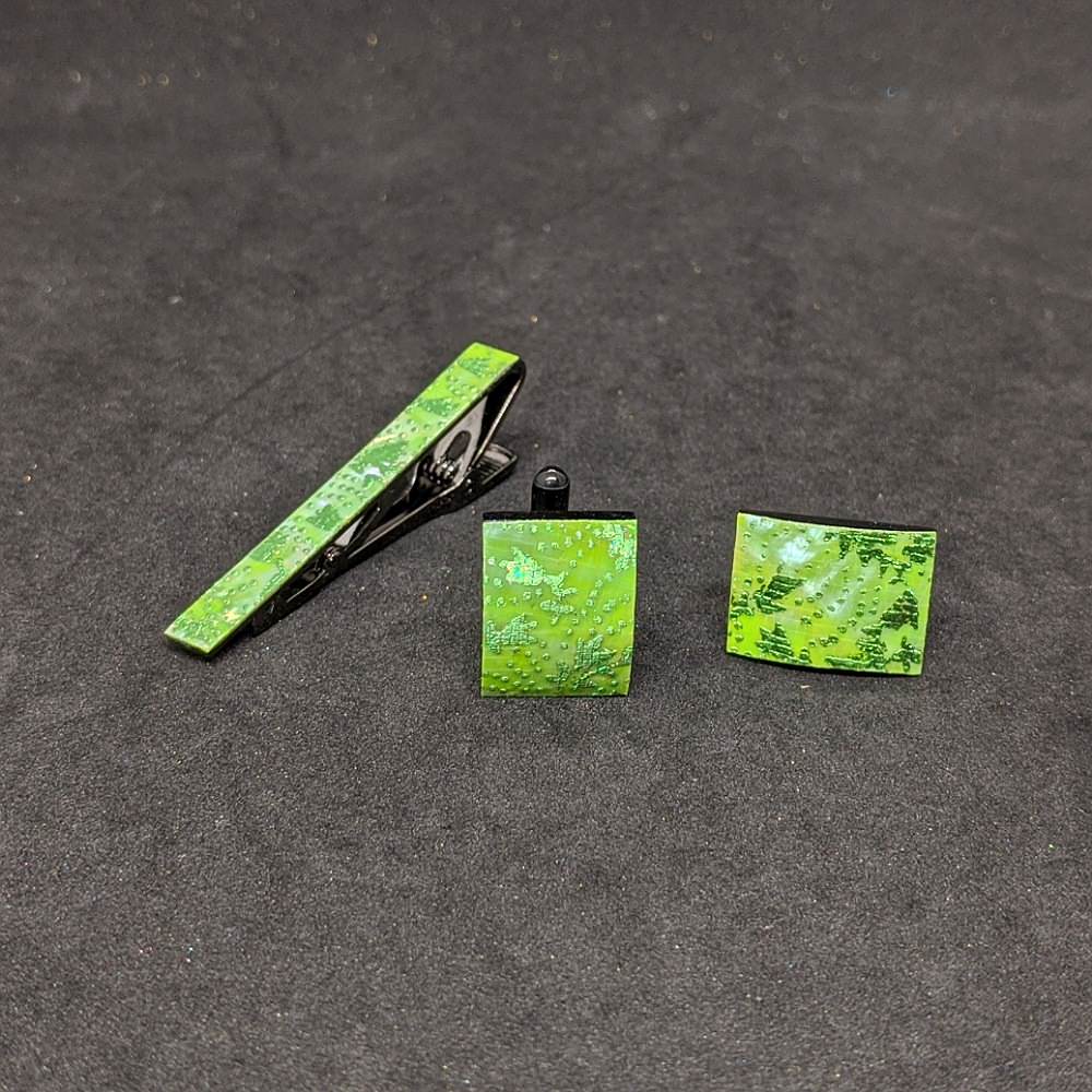 【着物職人手作り 金彩螺鈿ネクタイピン・カフスボタンセット】グリーン Nsplus 19672 【結婚式 カフス タイピン 小物】