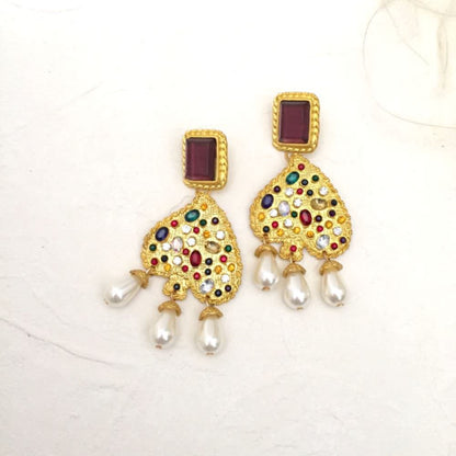 【ピアス・イヤリング】character ビジューピアス/ブライダルアクセサリー 【結婚式 ピアス イヤリング】