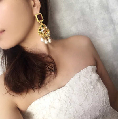 【ピアス・イヤリング】character ビジューピアス/ブライダルアクセサリー 【結婚式 ピアス イヤリング】