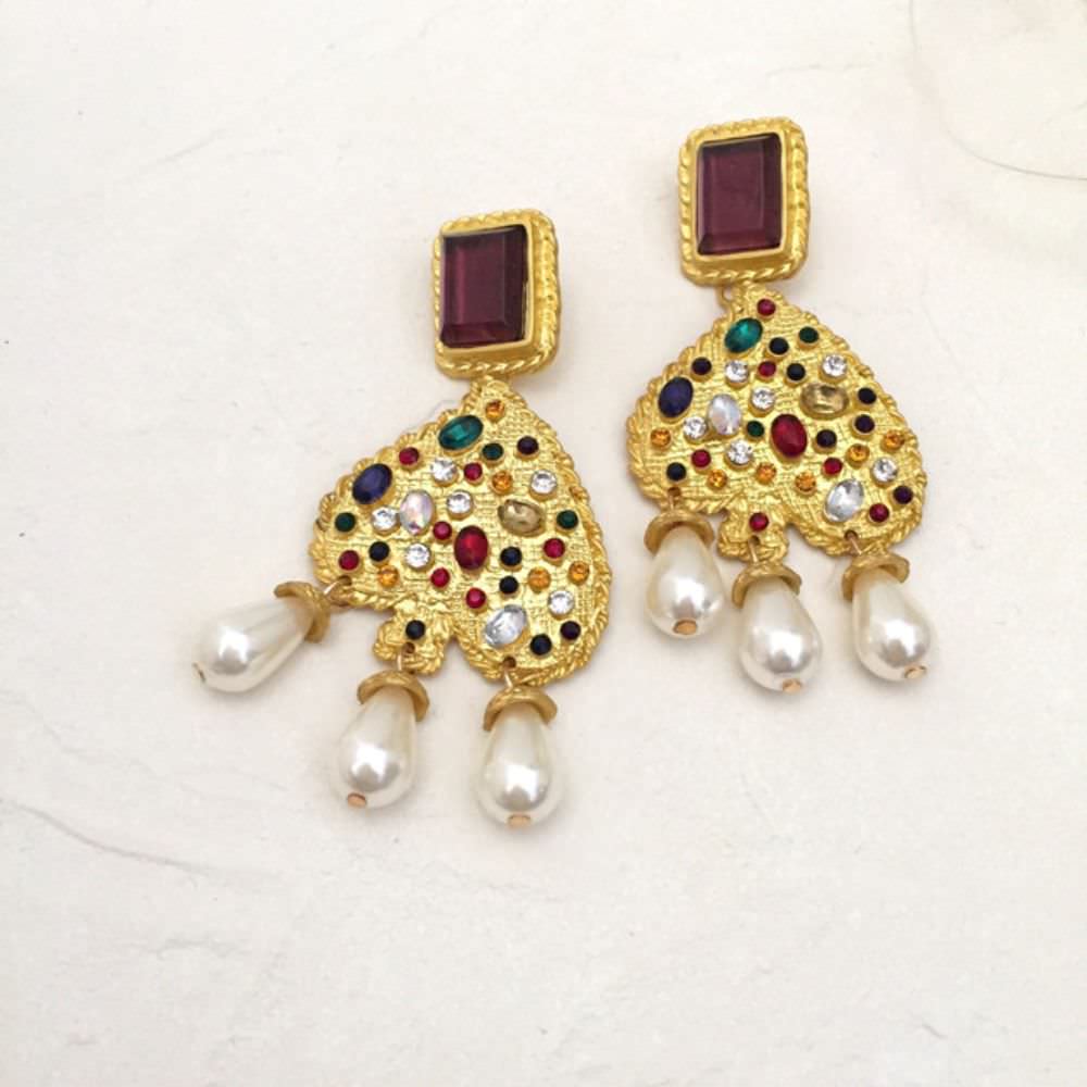 【ピアス・イヤリング】character ビジューピアス/ブライダルアクセサリー 【結婚式 ピアス イヤリング】