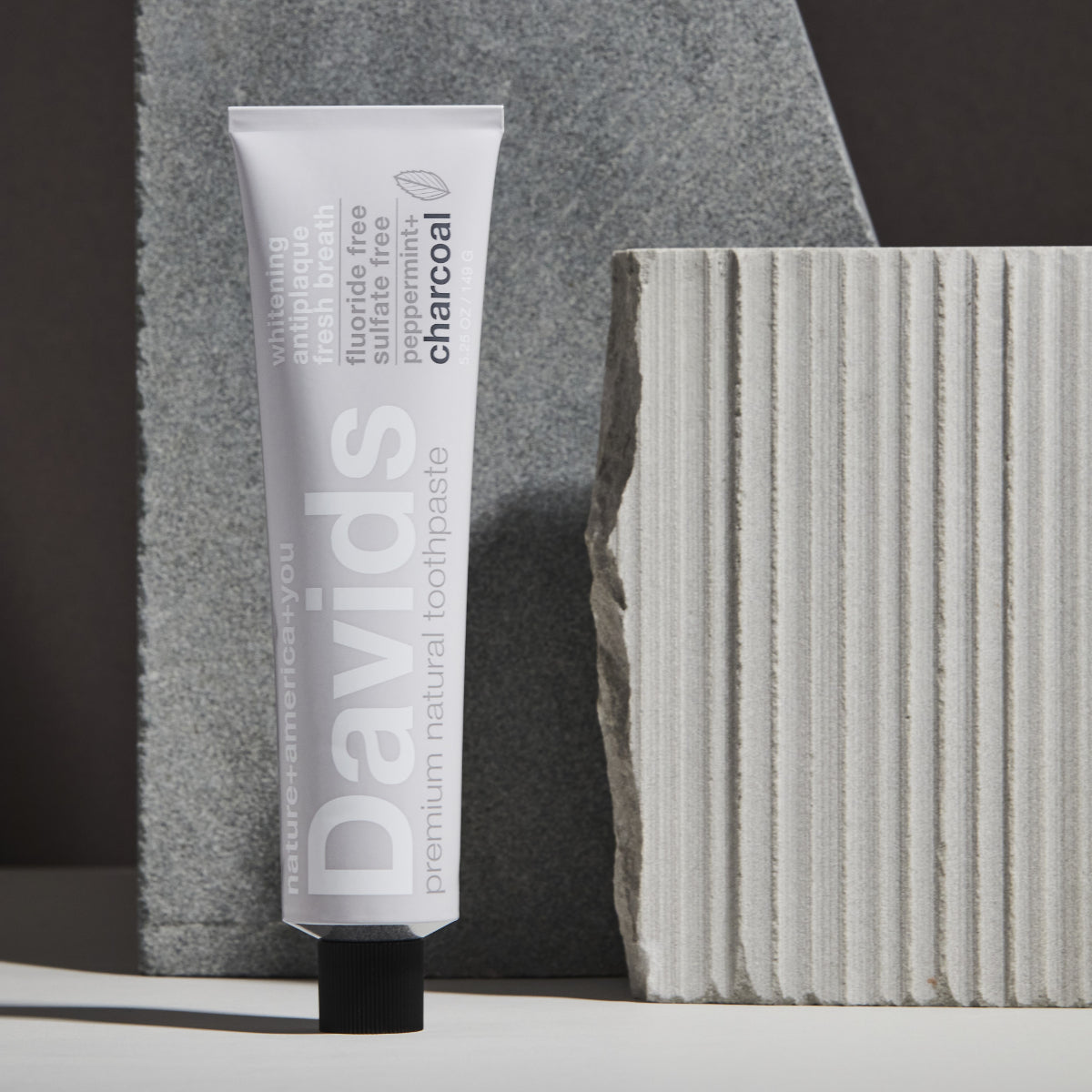 ホワイトニングトゥースペースト149G(チャコール) 【結婚式 ギフト 美容グッズ】