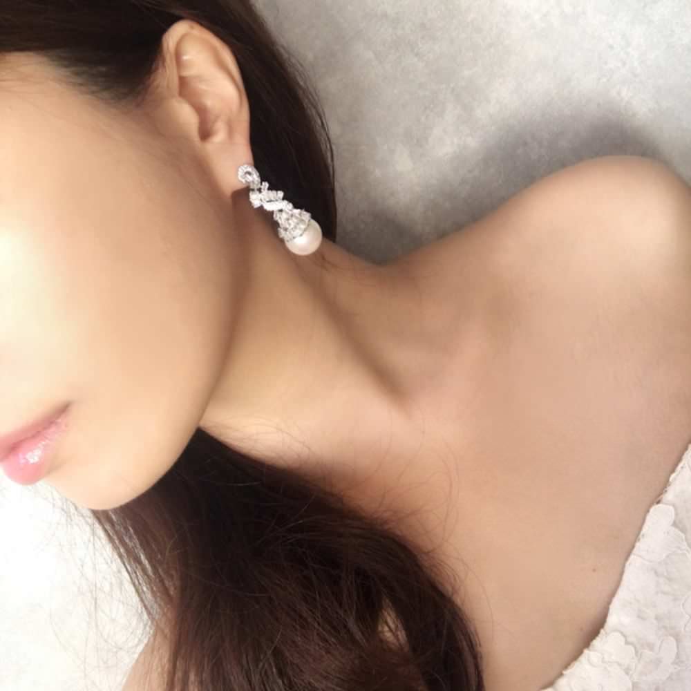 【ピアス・イヤリング】twist ジルコニアピアス/ブライダルアクセサリー 【結婚式 ピアス イヤリング】