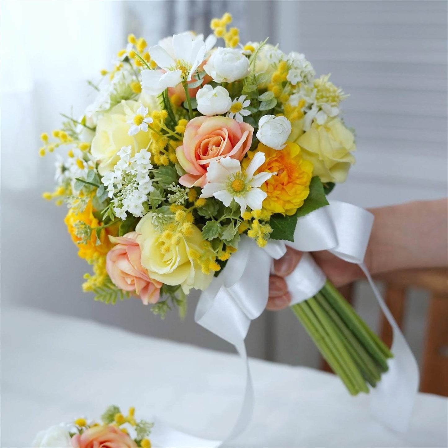 黄色のお花とコスモスのブーケ